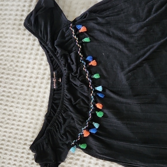 Off shoulder blouse with Tassel Festival Bohemian Party Hispanic Heritage - Picture 3 of 4